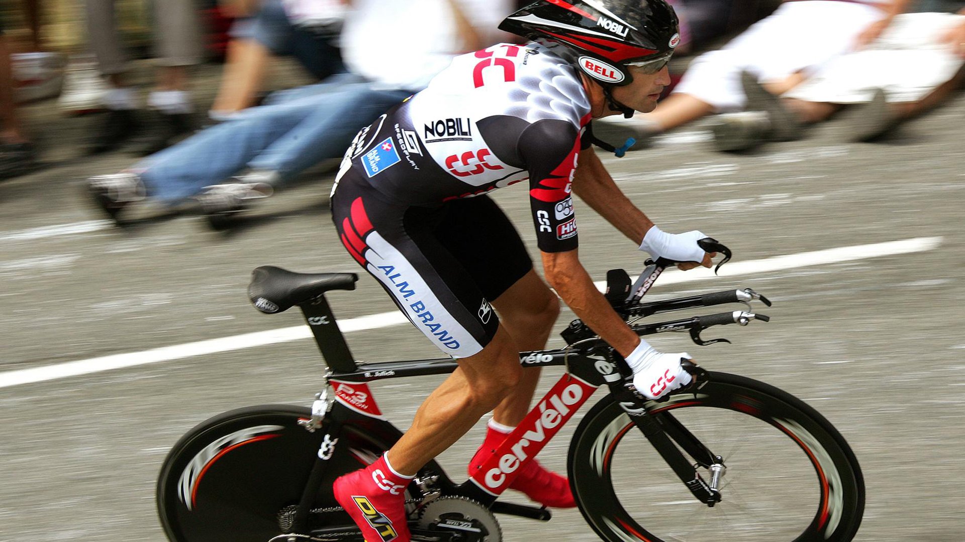 划频波动最小选手表现稳定,频率与划距的关系